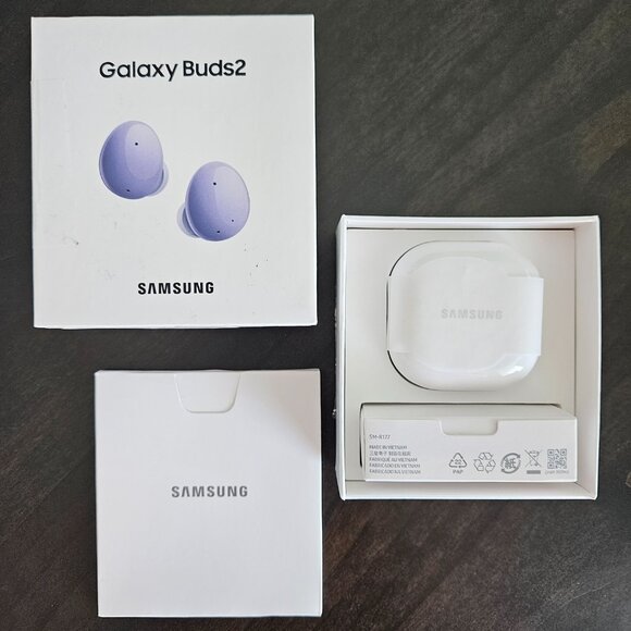 Samsung Galaxy Buds 2 *EUC* - Picture 5 of 14